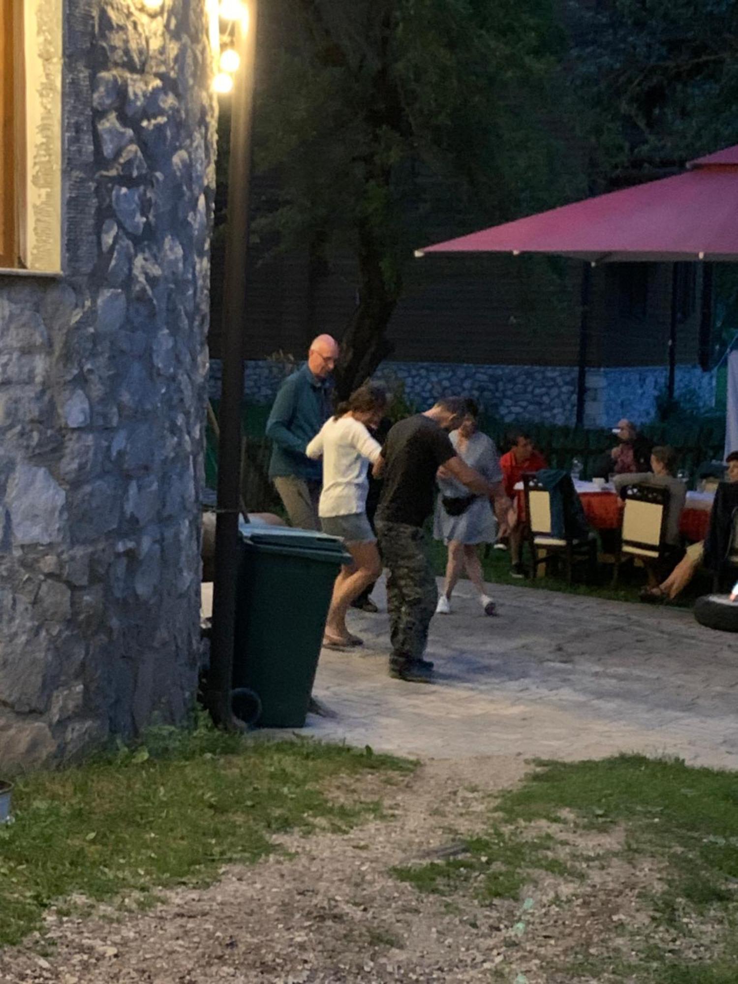 Stonehouse Villa Valbone Ngoại thất bức ảnh